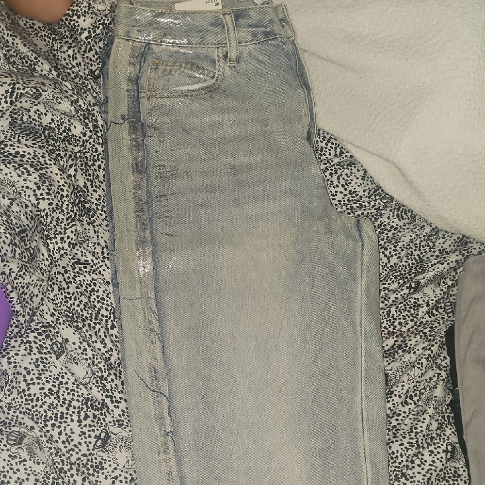 Forever 21 Women's Straight Leg Jeans in Light Blue
